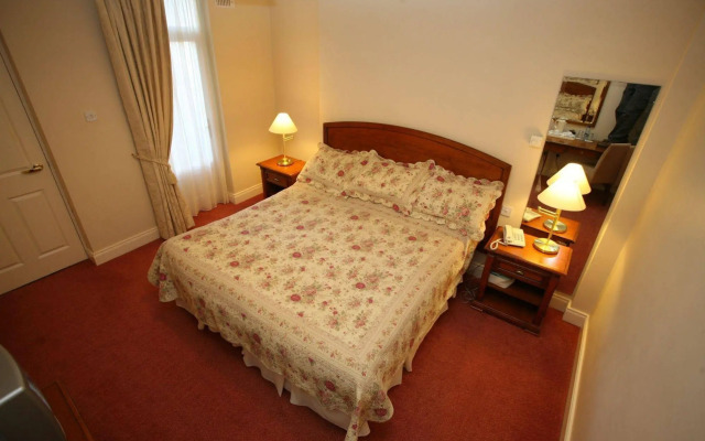 Lismar Guest House