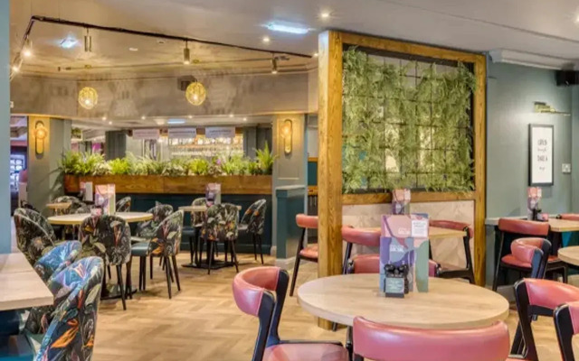 Premier Inn Glasgow Airport