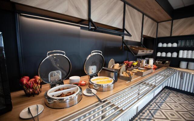 B&B HOTEL Compiègne