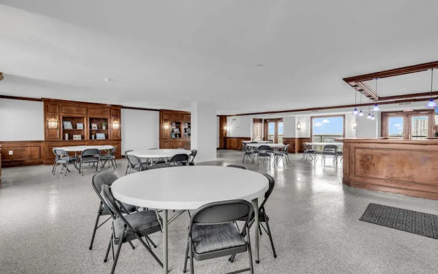 Bluewater Resort 310