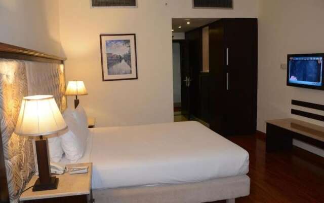 Diamond Luxe Hotel Lahore
