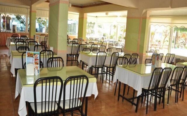 Kleopatra Ada Hotel