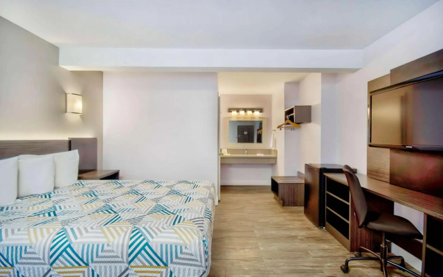 Motel 6 Inglewood, CA
