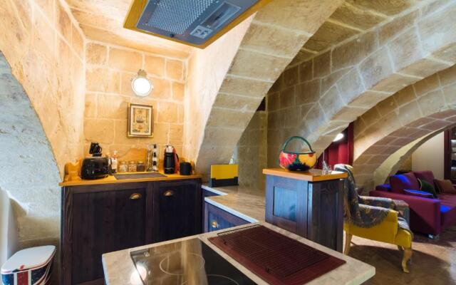 1 Bedroom Heritage Apartment
