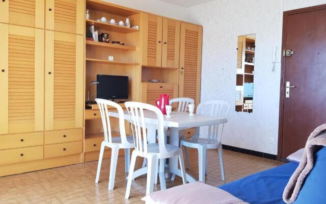 ROC 7 NARBONNE-PLAGE: Appartement studio cabine vue mer