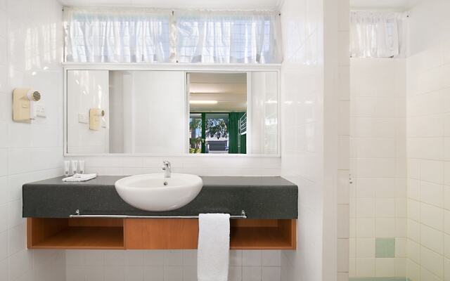 South Gladstone Motel