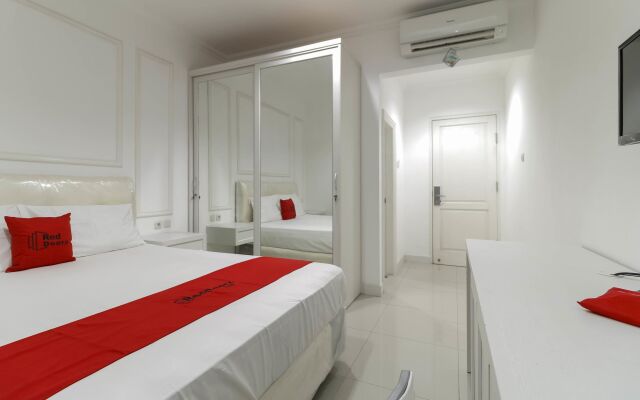 RedDoorz Plus @ Setiabudi Barat