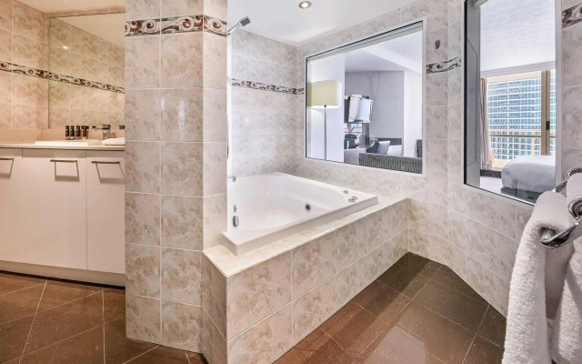 Novotel Surfers Paradise