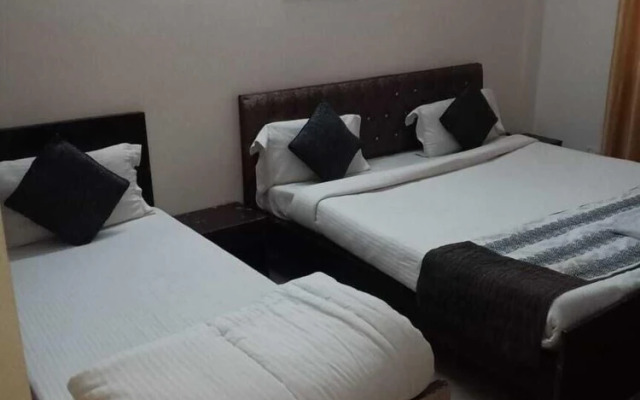 Hotel Golden Nest