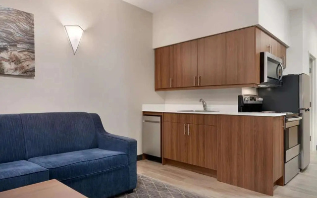 Howard Johnson Kelowna