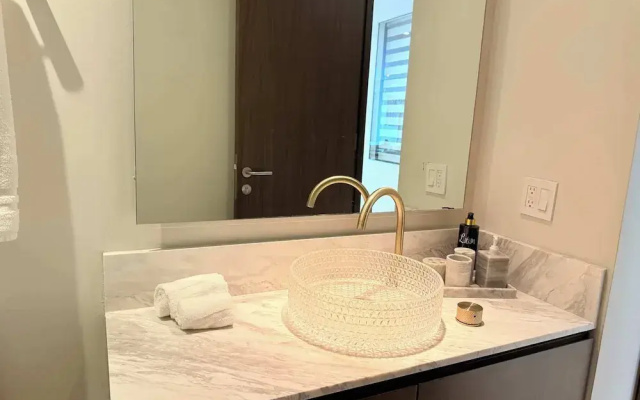 Bolongo 3BR Your Exclusive Oceanfront Escape