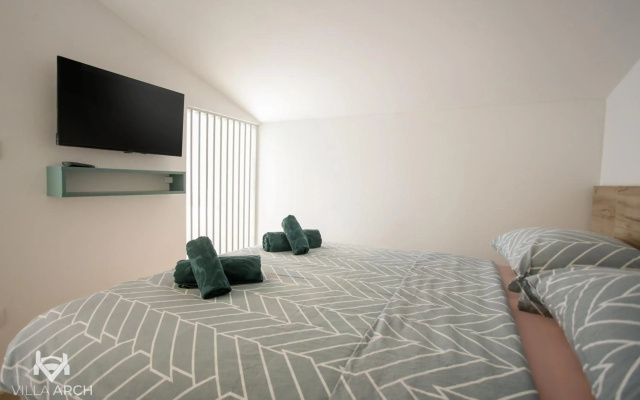 apartments and rooms arch