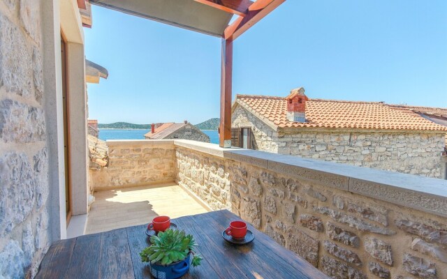 House Stone House Island Prvic