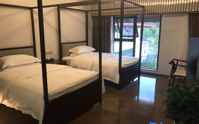 Dongxianyi Hotel (Taohuayuan Town Branch)