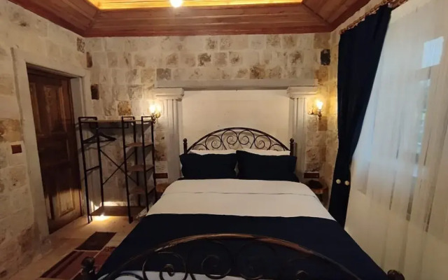 Yamak Stone House
