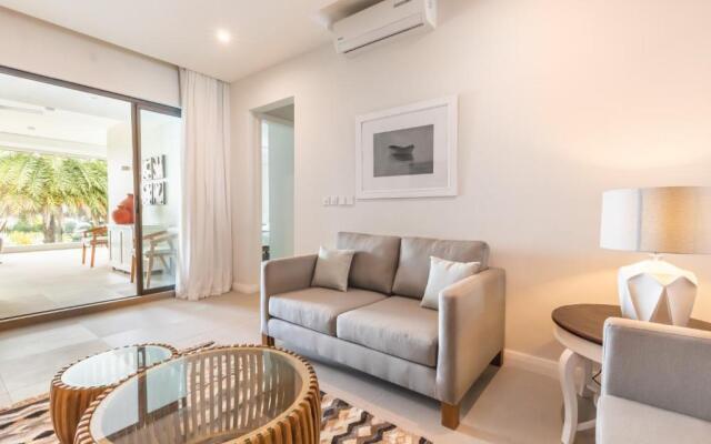 Beach Luxury Apartment in Tamarin Unit B4