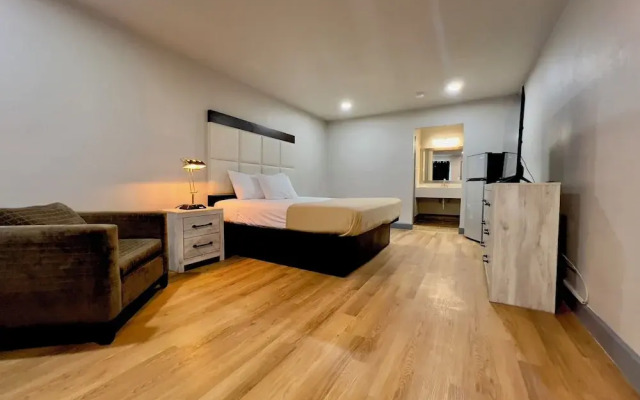 Economy Inn And Suites