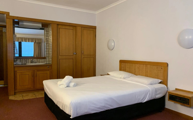 The Ascot Motel – Guest Rooms – Sydney
