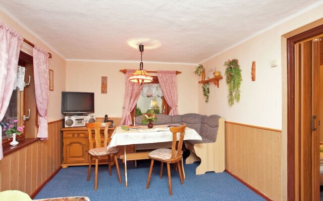 Luxury Cottage inSchmogrow-Fehrow Brandenburg near Lake