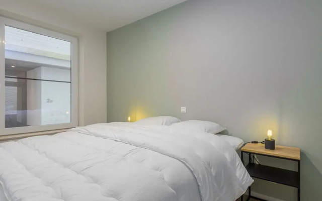 Accessible Corner Apartment