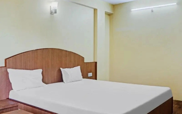 Hotel Premier By OYO