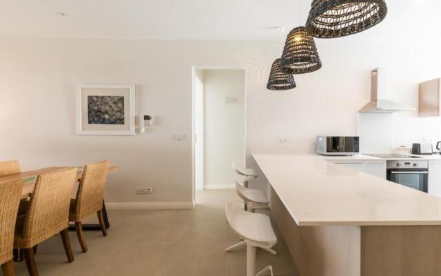 Beach Luxury Apartment in Tamarin Unit B4