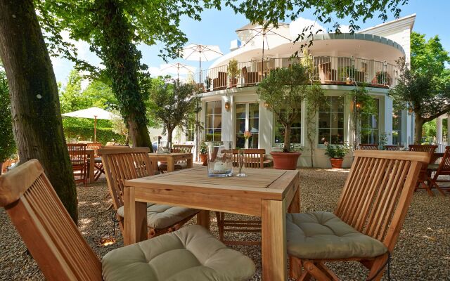 Prinz Myshkin Parkhotel
