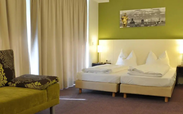 Hotel Dolomit