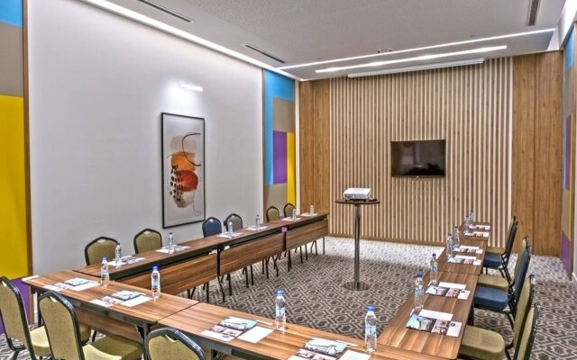 Hampton By Hilton Sakarya