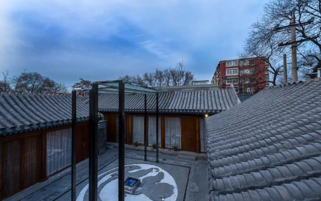 Yiyi Courtyard