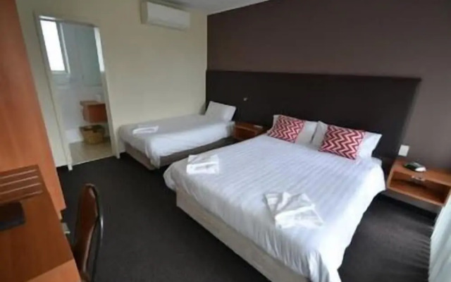 Heathcote Hotel