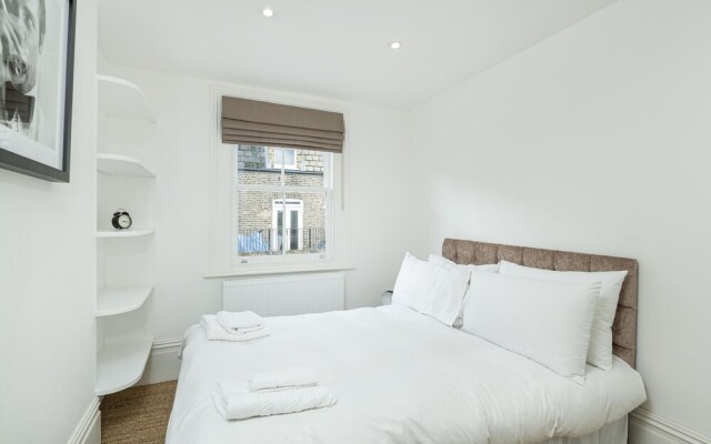 Top Floor Flat - Mimosa Street