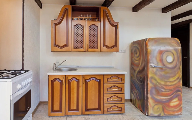 Apartments on Karl Marx str 20