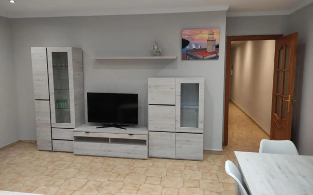 Piso de 4 habitaciones en el centro de Roses