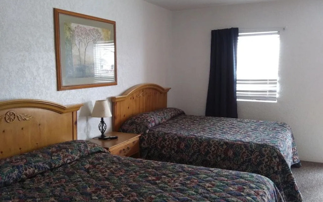 Circle S Lodge