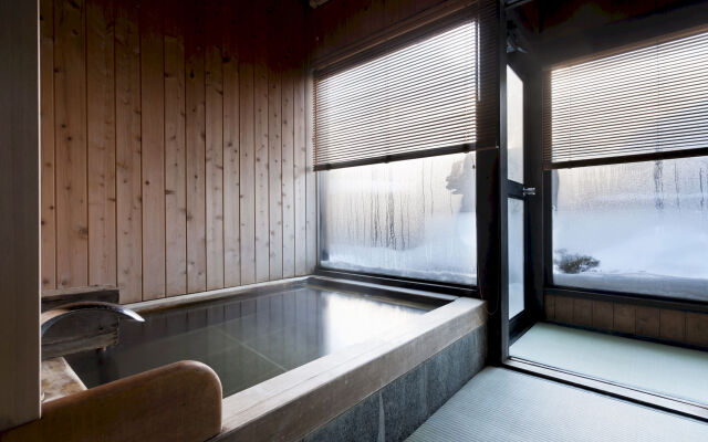 Okada Ryokan Warakutei