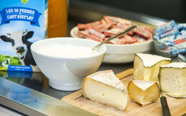 Brit Hotel Cahors - Le France