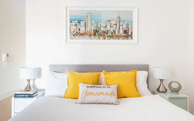 Platinum Apartment in Central Camden 9984