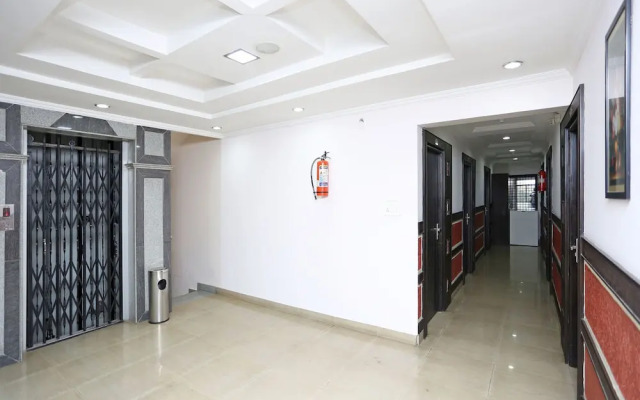 OYO 1108 Hotel Saraswathi Residency