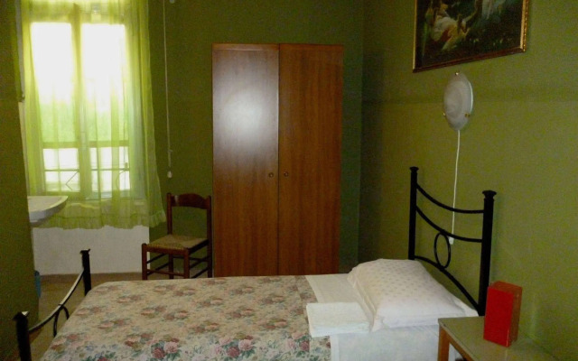 Hotel Giamaica for Girls & Ladies Only