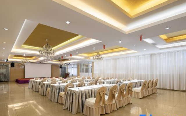 Yi Liang New Century Luxury Hotel – Restaurant – Kunming