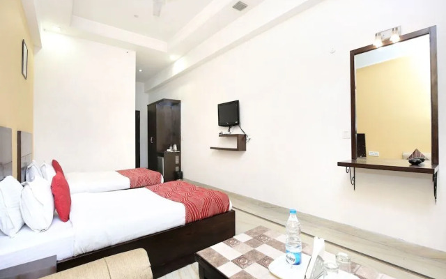 Hotel 42 by OYO Rooms