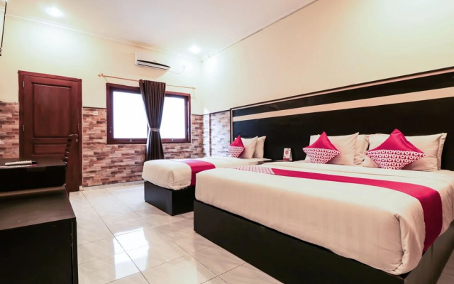 OYO 1117 New Garuda Hotel