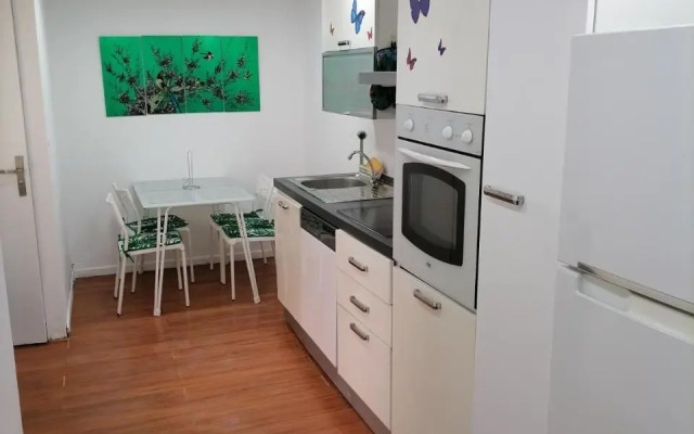 MAISON ENTIERE ,2 CHAMBRES, PARKING compris