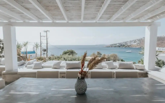 Mymykonos II Beachfront Villa