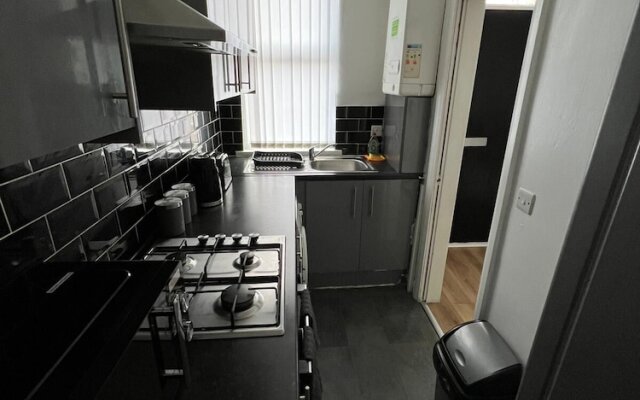City Escape - Charming 2-bed House
