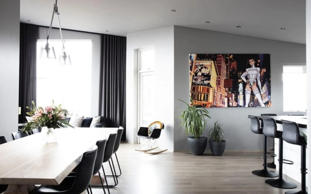Luxurious Large Home, Perfect for Your Group
