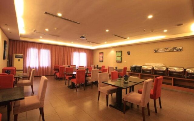 Ejon Kins Hotel