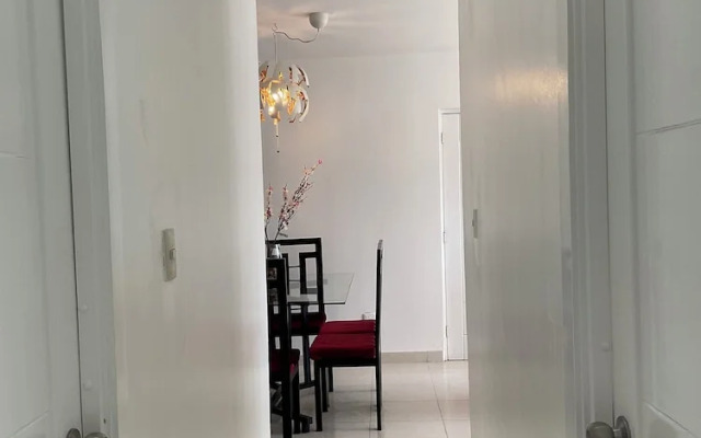 Apartment Near Beach And Airport