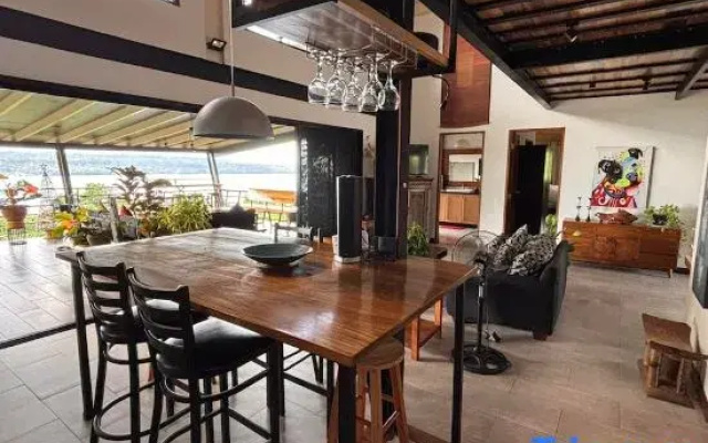 Kembali Vista Villa